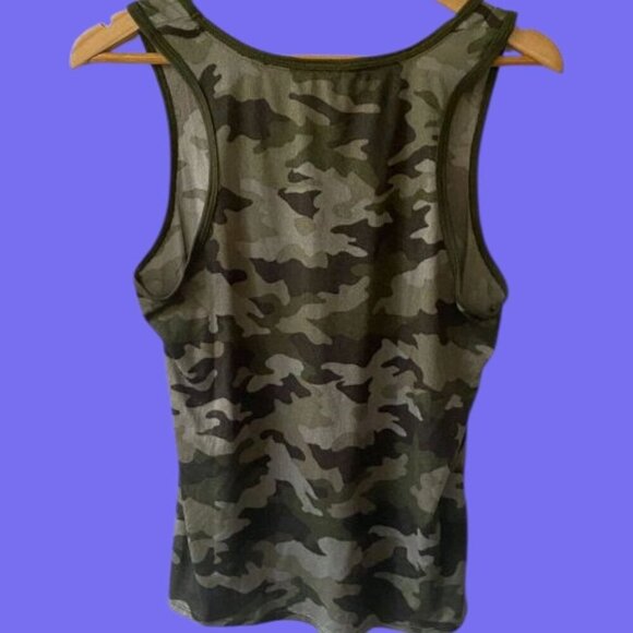 Lucky Brand Camo Print Tank Top Lightweight Size Medium - Picture 2 of 8